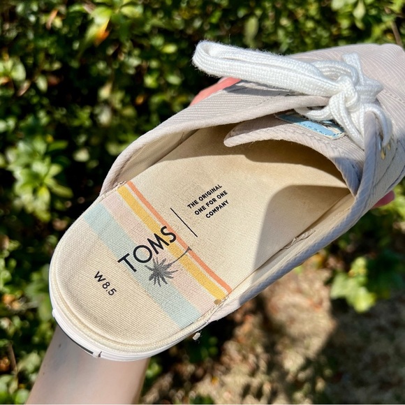 TOMS Casual Lace-Up Shoes - Picture 7 of 12